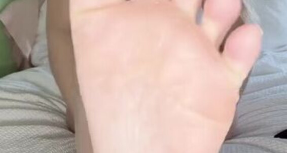 Goddess Ophelia, Video: Repay Feet Goddessophelia Onlyfans You How My Worshipping Do I For