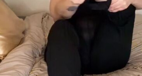 Prettynikkitoez, Video: Feet Mindin Onlyfans Pretty My Just Business Lotioning