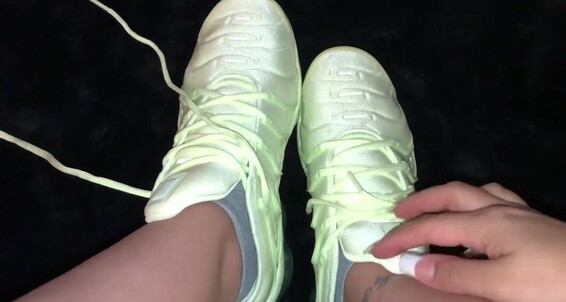 Prettynikkitoez, Video: Feet Running 9 Onlyfans So My All Tired Errands From Were Day