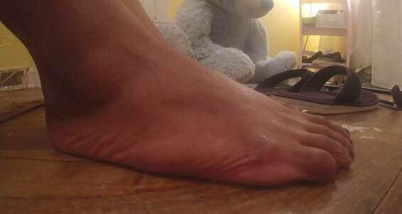 Horny Lily, Video: Feet My Long Indian