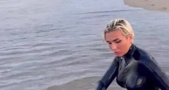 Katerina Piglet, Video: Sensations 13 Video Piglet Latex Are These The Caresses Such Katerinapiglet Nicknamed 08 In Body Femdom Onlyfans Katerina 2021 Pleasant Sea Warm