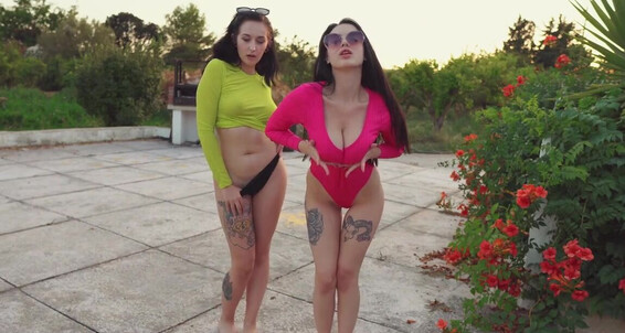 Rubyalexia Jasminelouise Miss Onlyfans The With Sun Nicknamed In Alexia Fun Ruby