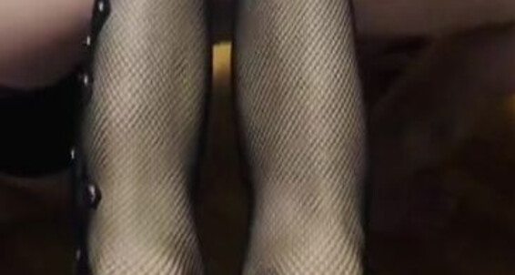 Red Queen, Video: Feet 94 10 Onlyfans Me Red 2020 Sexiest The Queen Tell Nicknamed Got 01 Video Femdom Whos