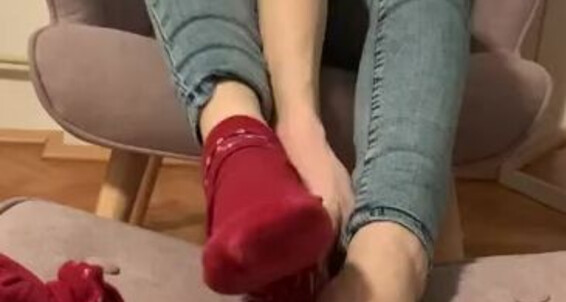 Red Queen, Video: 94 10 Onlyfans Me Red Pup Queen Massage Nicknamed Give A 01 Video Foot Femdom Come 2022