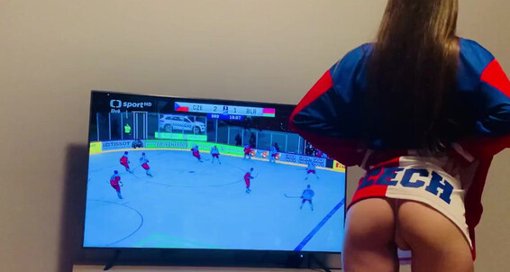 Would Watch 05 I Video 24 One Red You Want Queen Tip Hockey Like Me With Nicknamed Goals Femdom 94 Scored Onlyfans 3 2021 To