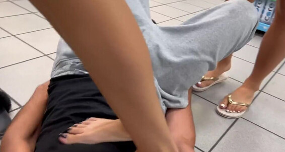 Trampledbydee, Video: Goddess Trampling Onlyfans At With Public Nicknamed Teresa 711