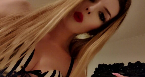 Goddess Anna, Video: Goddess Goddessanna Onlyfans You Braincells Melt Vki Nicknamed Away Anna Gone