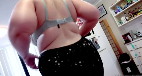 03 Footage 2020 Pastelgoddess While My Emblem Onlyfans 07 Of Working Unedited Out Elliptical Playing Nicknamed On Goddess Heres Fire Me Pastel Some