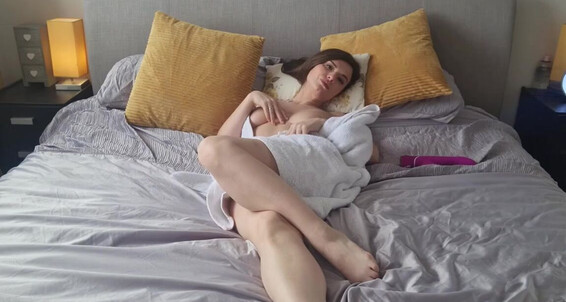 Ukmistressrose, Video: This Paradise Onlyfans Theenglishrose3 Run Straight My Rabbit Nicknamed Pink Into Vag Down Squirting Love