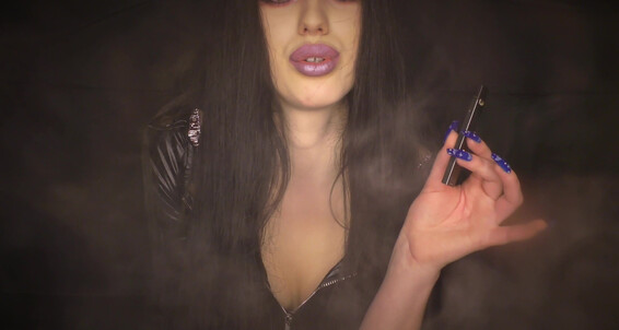 Mistresskarina-16-01-2020-127539019-Vaping-In-Your-Face-Full-Clip