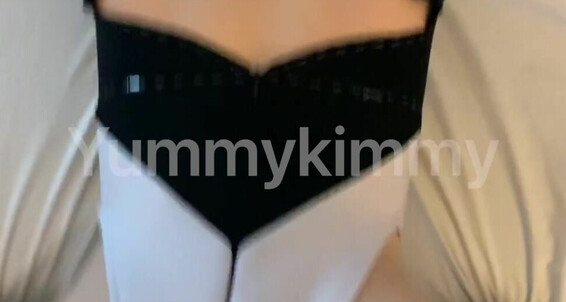 Yummykimmy-23-10-2020-1125447455-The-2B-B-G-Doggy-Vid-You-Ve-All-Been-Waiting-For-5-05-Min-Vid-Thank-You-Ag