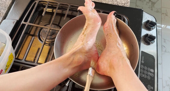 Agathadelicious-23-04-2021-2091008871-Time-For-Me-To-Cook-My-Own-Feet-And-Serve-Them-To-You.-I-Wince-At-The-Heat-As-They-Cook-An