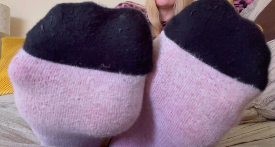 Lush_Fern - Lush Fern Lovers While My Smelly A Wearing I Ve One No On These Sock Been Socks Off For