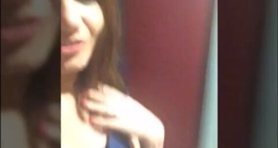 Khloenxtdoor - Fun Manyvids Boobs Flashing Toilets In Girl Public Bar Big