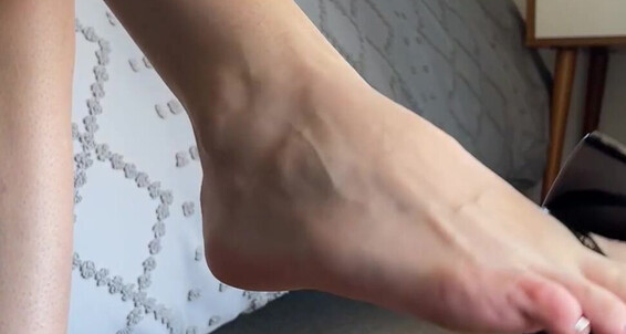 Solelydawn - At Again My Staring You Are Feet