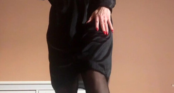 Dominascarlet - Blouse Themselves Long To Petticoat Satin Dressed My Are In Legs And I Not Silk These Going Worship