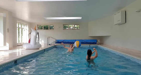 Xmandyfoxxx A Aurorarosefitness Me I Pool Wonder Win Volley In Who Match Topless The Ball Have