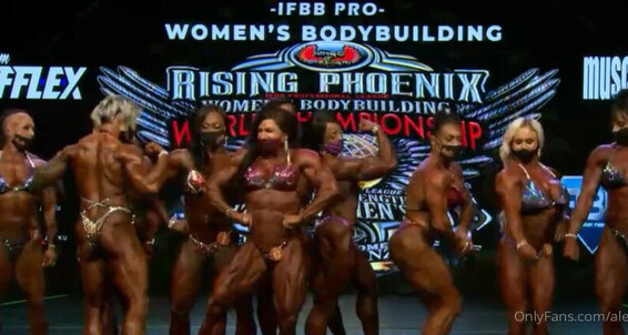 Aleeshayoung - Rising Down Pose Night Phoenix Show