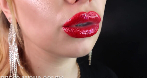 Thegoldyrush - Up Lips Tease Red Close Smoking