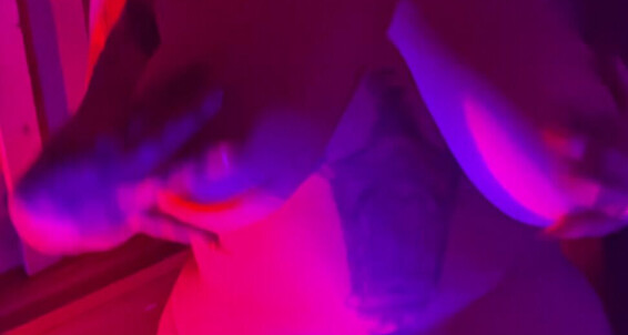 Galdalou - On Point Bisexual Lighting
