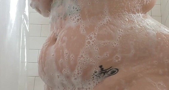 Harlotquinn - And Shaving My Me Lil Pussy Showering Video Of