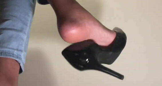 Heel Play Dangling Shoe High Manyvids