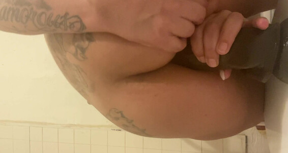 Tiffany_Sparkz - Little Bathroom Tell Best Don My I But Shhhh Tiffany Snuck To Ass T Sparkz Friends In Stretch