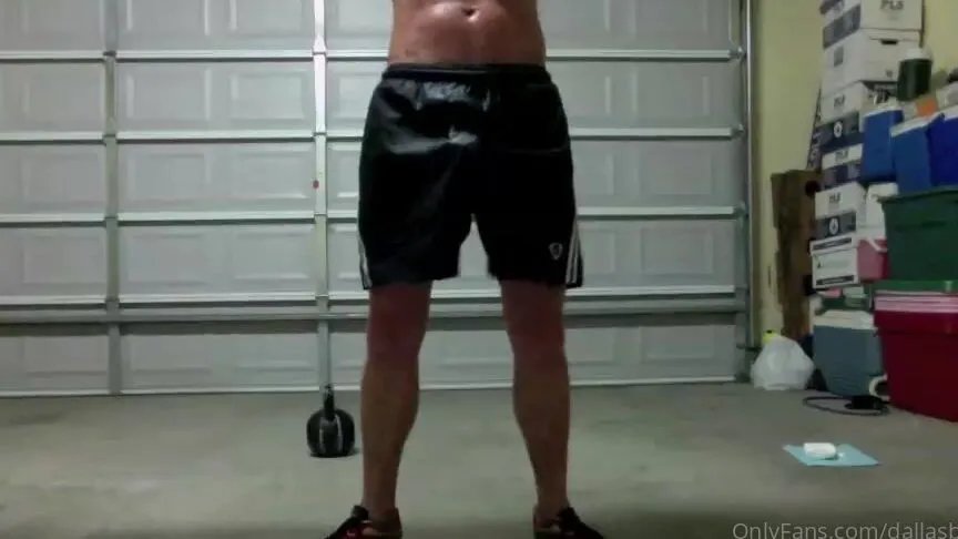 Dallasbull Getting Nude To Work Out Gotta Stay Fit The Right Way