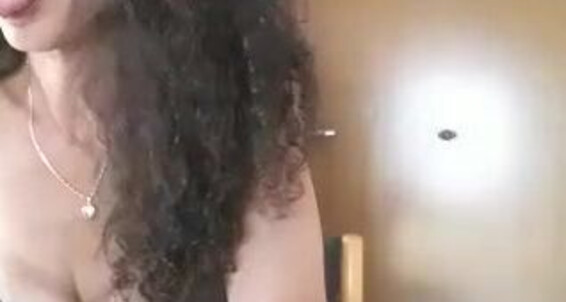 Ukariny, Video: Videocall
