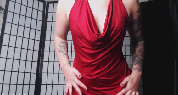 Britini Starr - Britini And Silk Starr Ass Worship Dress Red