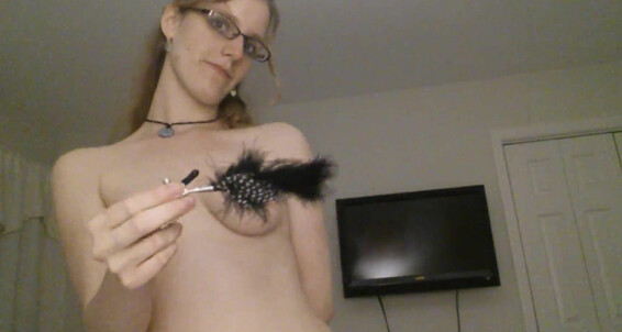 Riley Velvet - Nipple Clamps Boob And Velvet Bouncing Riley