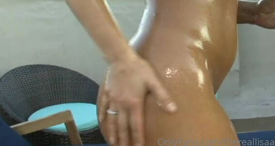 Thereallisaann, Video: Play Time