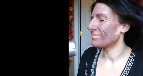 Victoria Brassy - Mask Application Brassy And Clay Removal Victoria Face