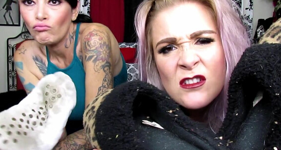 Stinky Joi Luna Misswhitneymorgan And Whitney Slippers