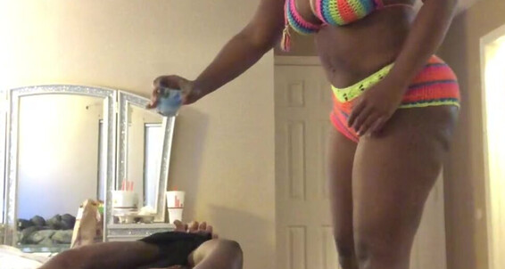 Sukigoodcoochie, Video: Role Play Video