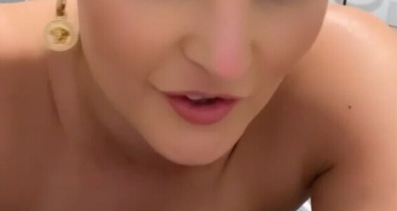 Hannahbrooks25 - On Best I Here One Hannahbrooks Had Have Xxx Conversations Naked The Of