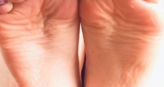 Ashleyfancyfetish - Soft Sunday Clip Tease Soles Min