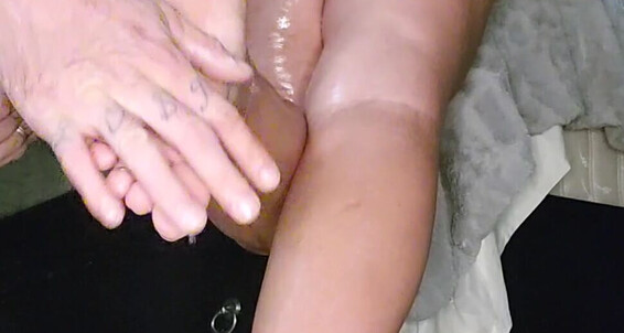 Dixiesjewels Go Spanking Lovers And Here Ya Some Soles Hot Oil Booty Big Show