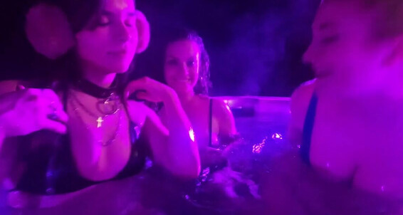 Effycutiexx - Pussies Quinnfinite Tub Underwater Hits Bronwin Isla Hot Mo Just Titties Different