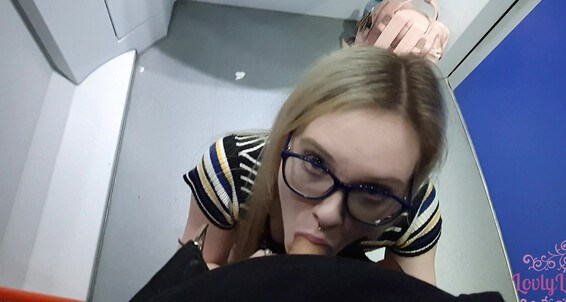 Lovlyluna - Train Fuck Toilet Manyvids Public