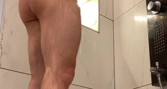 Lutro, Video: Masturbation Aftermatch You Kno What Video Fury Shower After