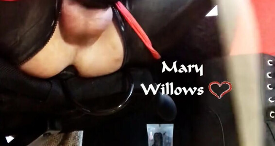 Marywillows - And My Fapping Pump Pumping Butt L