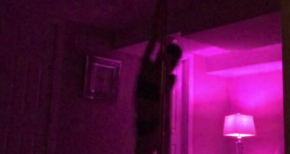 Summeravery, Video: Tease Strip