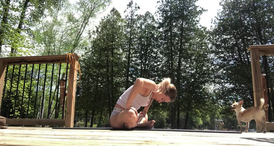 Summeravery, Video: Stretch Me With