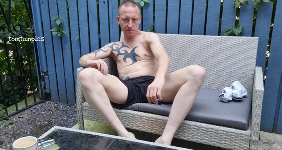 Chilled Tomtompics Out My Of One Garden Fans First With Vids Cock In The Smoking For