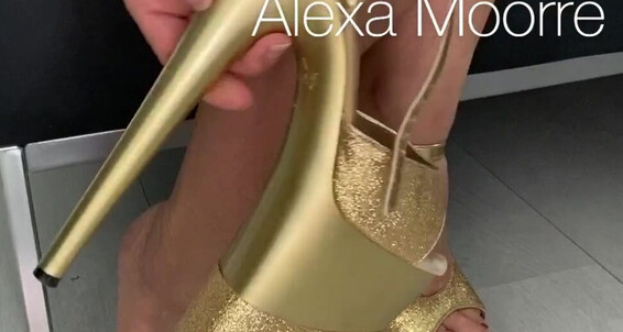 Alexamoorre - Even Gold And Classic