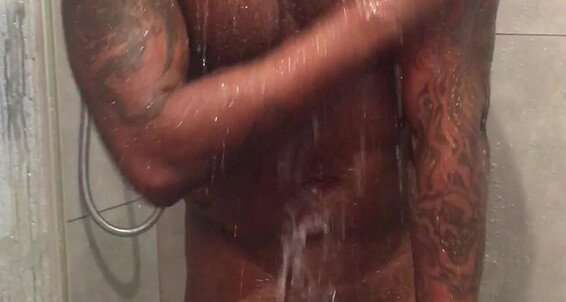 Romemajorworld - A Joining Me S Morning Shower Who Taking