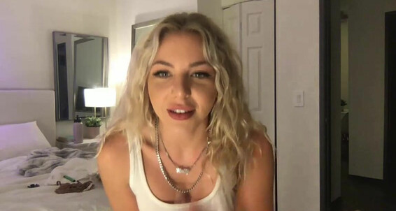 Brittanienash - Started At Stream
