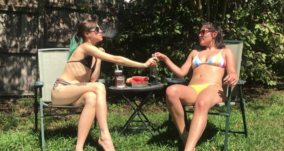 Kactuskutie - Bts Sunbathing My I Picke Video With Bbylola Smoking Of