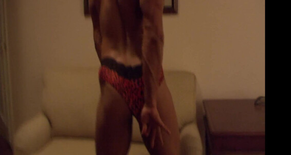 Lisaxxxcross - A Penthouse Nyc Relaxing In